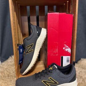 New Balance Grey Yellow Mid ARISv3 D 10.5 Men’s Sneakers Running Shoes